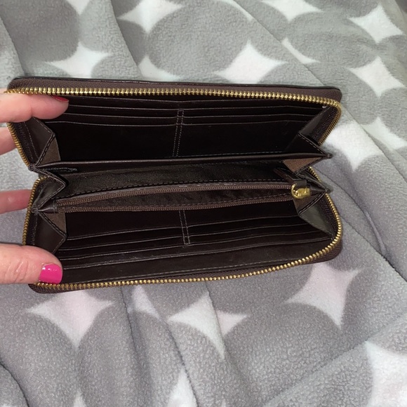 Coach wallet with buckles - Picture 2 of 3